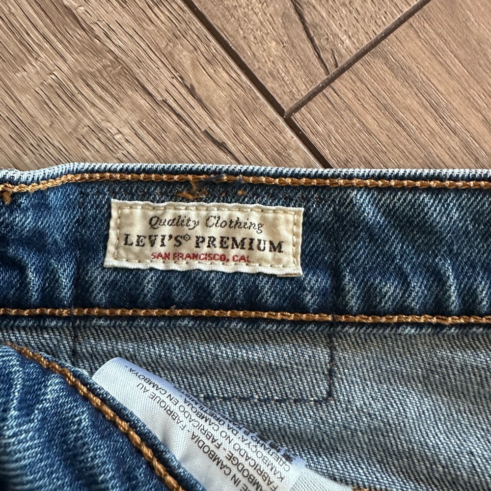 Vintage Levis Premium woman’s Jeans